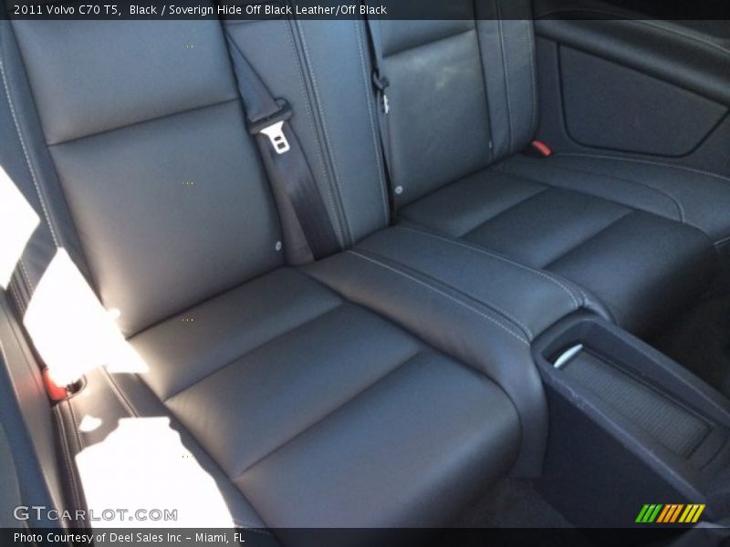 Black / Soverign Hide Off Black Leather/Off Black 2011 Volvo C70 T5