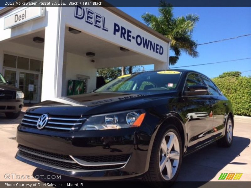 Black / Titan Black 2013 Volkswagen Passat 2.5L SE