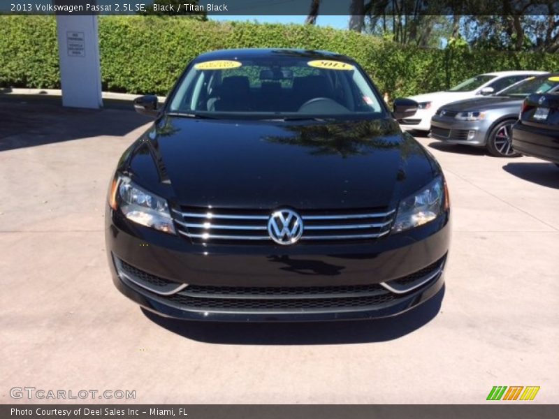 Black / Titan Black 2013 Volkswagen Passat 2.5L SE
