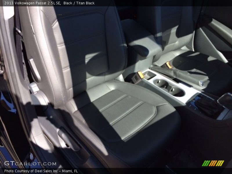 Black / Titan Black 2013 Volkswagen Passat 2.5L SE