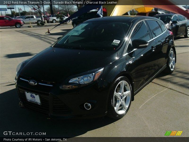 Tuxedo Black Metallic / Charcoal Black Leather 2012 Ford Focus Titanium 5-Door