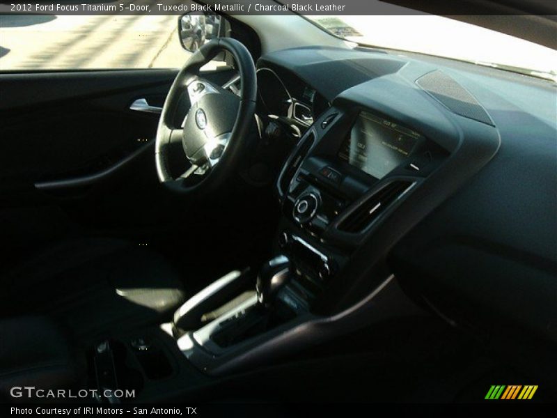 Tuxedo Black Metallic / Charcoal Black Leather 2012 Ford Focus Titanium 5-Door