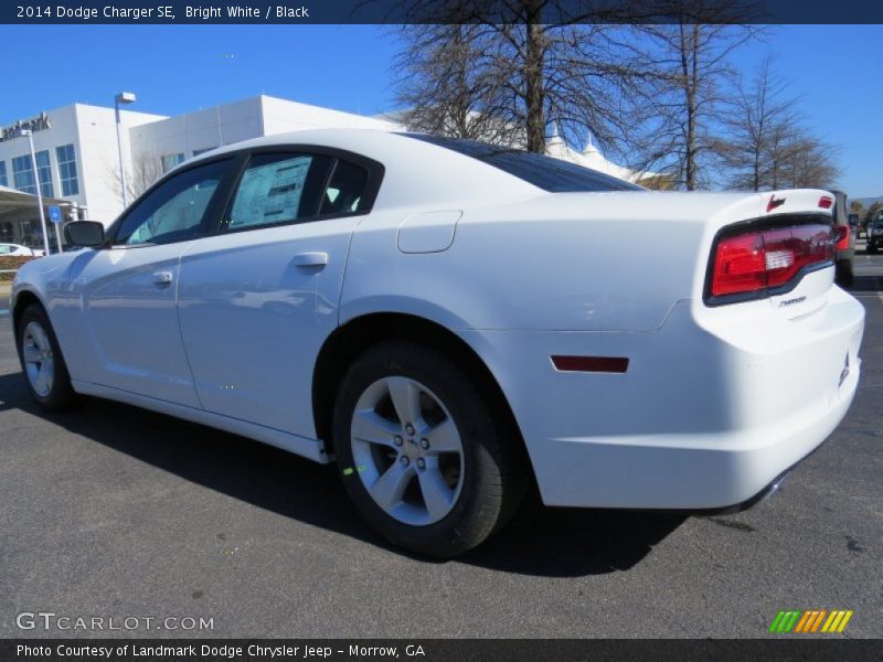 Bright White / Black 2014 Dodge Charger SE
