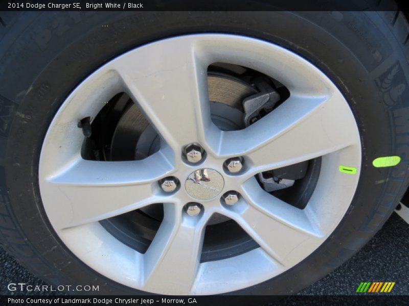 Bright White / Black 2014 Dodge Charger SE