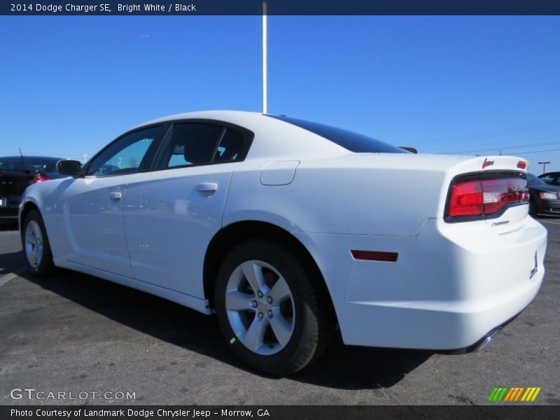 Bright White / Black 2014 Dodge Charger SE