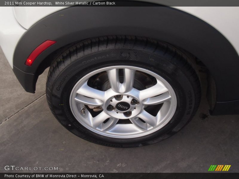 White Silver Metallic / Carbon Black 2011 Mini Cooper Hardtop
