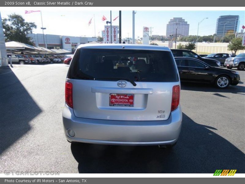 Classic Silver Metallic / Dark Gray 2009 Scion xB