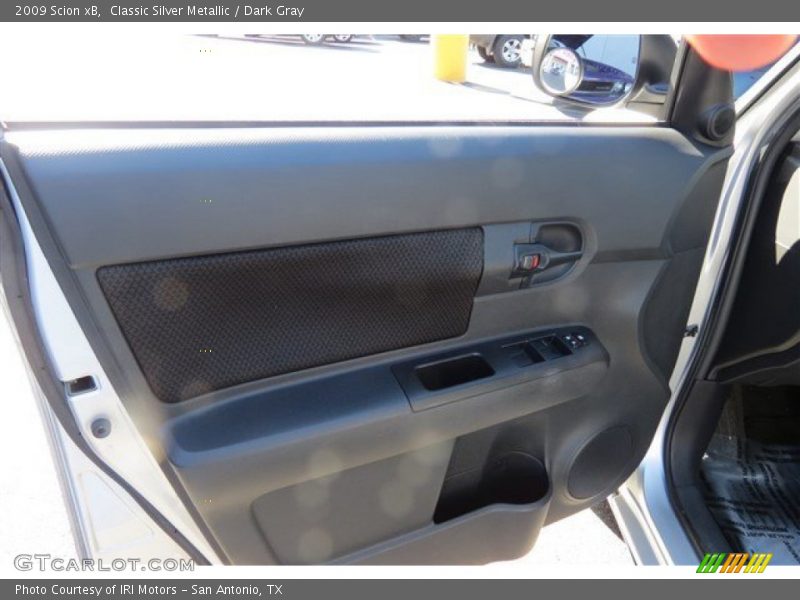 Classic Silver Metallic / Dark Gray 2009 Scion xB