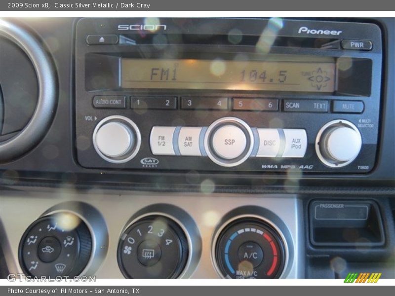 Classic Silver Metallic / Dark Gray 2009 Scion xB