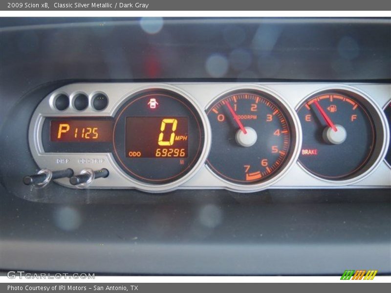 Classic Silver Metallic / Dark Gray 2009 Scion xB