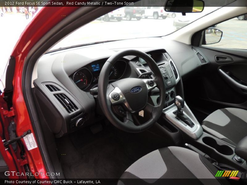 Red Candy Metallic / Two-Tone Sport 2012 Ford Focus SE Sport Sedan