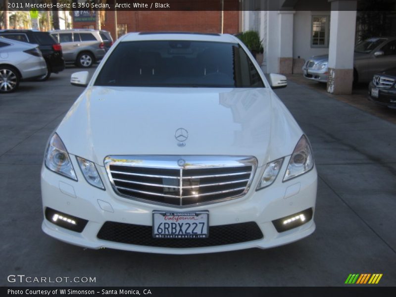 Arctic White / Black 2011 Mercedes-Benz E 350 Sedan