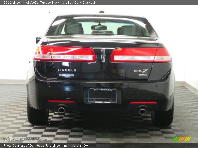 Tuxedo Black Metallic / Dark Charcoal 2011 Lincoln MKZ AWD