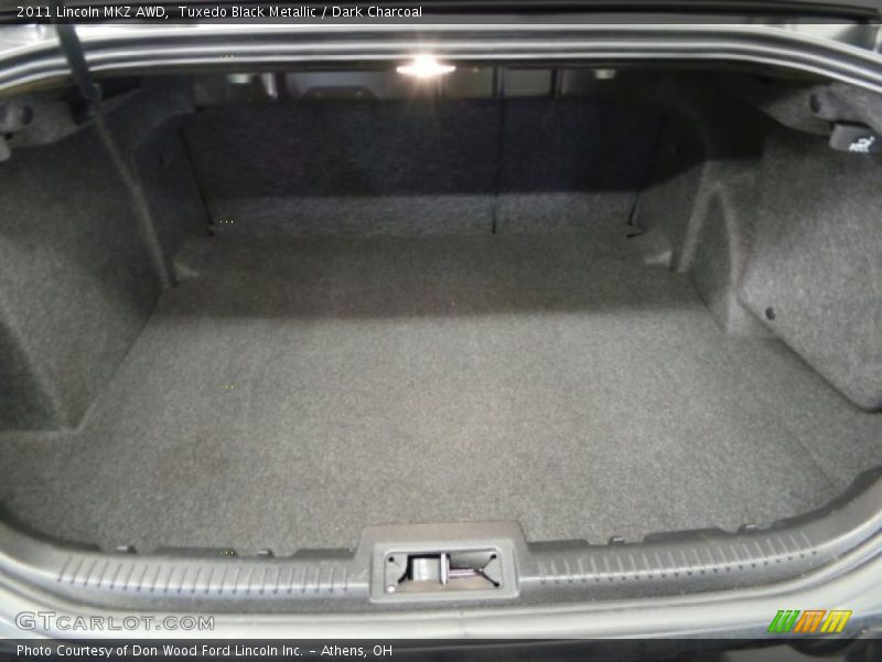 Tuxedo Black Metallic / Dark Charcoal 2011 Lincoln MKZ AWD