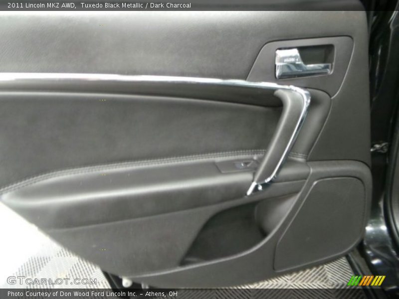 Tuxedo Black Metallic / Dark Charcoal 2011 Lincoln MKZ AWD