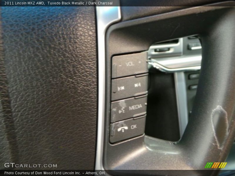 Tuxedo Black Metallic / Dark Charcoal 2011 Lincoln MKZ AWD