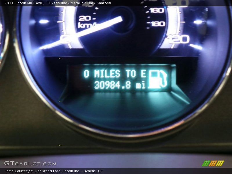 Tuxedo Black Metallic / Dark Charcoal 2011 Lincoln MKZ AWD