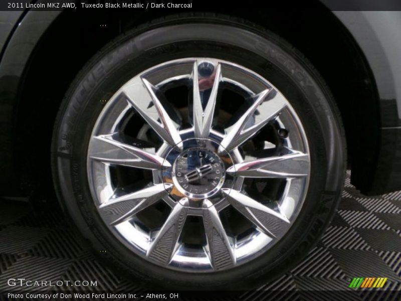 Tuxedo Black Metallic / Dark Charcoal 2011 Lincoln MKZ AWD