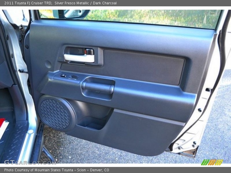 Silver Fresco Metallic / Dark Charcoal 2011 Toyota FJ Cruiser TRD