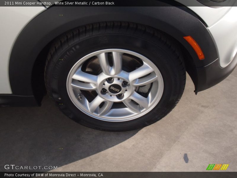 White Silver Metallic / Carbon Black 2011 Mini Cooper Hardtop