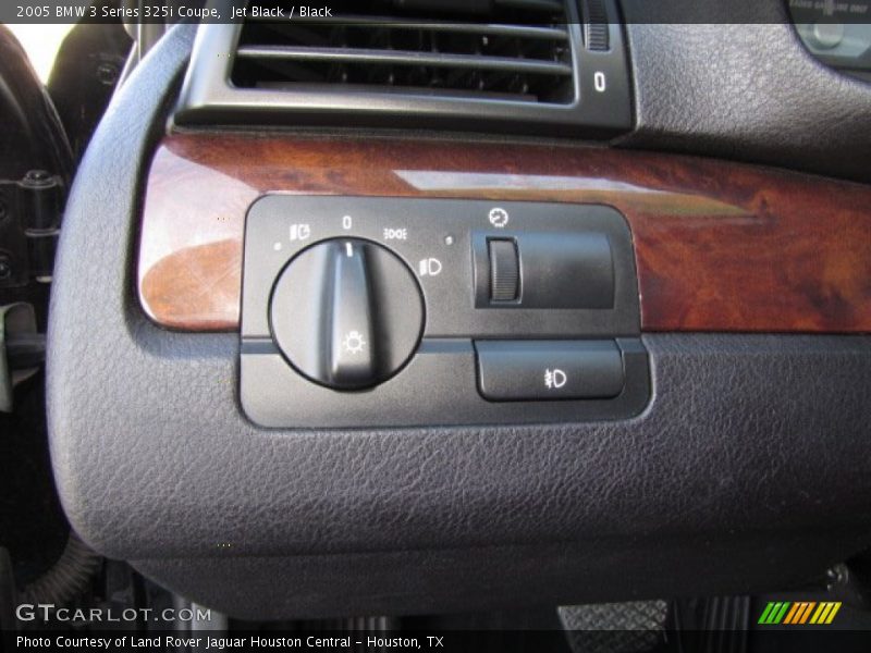 Controls of 2005 3 Series 325i Coupe