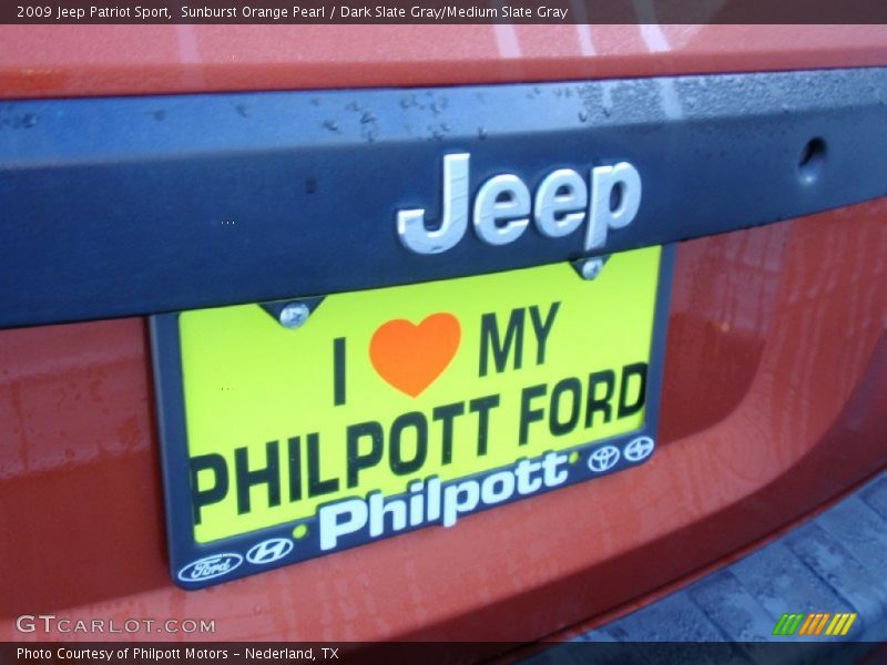 Sunburst Orange Pearl / Dark Slate Gray/Medium Slate Gray 2009 Jeep Patriot Sport