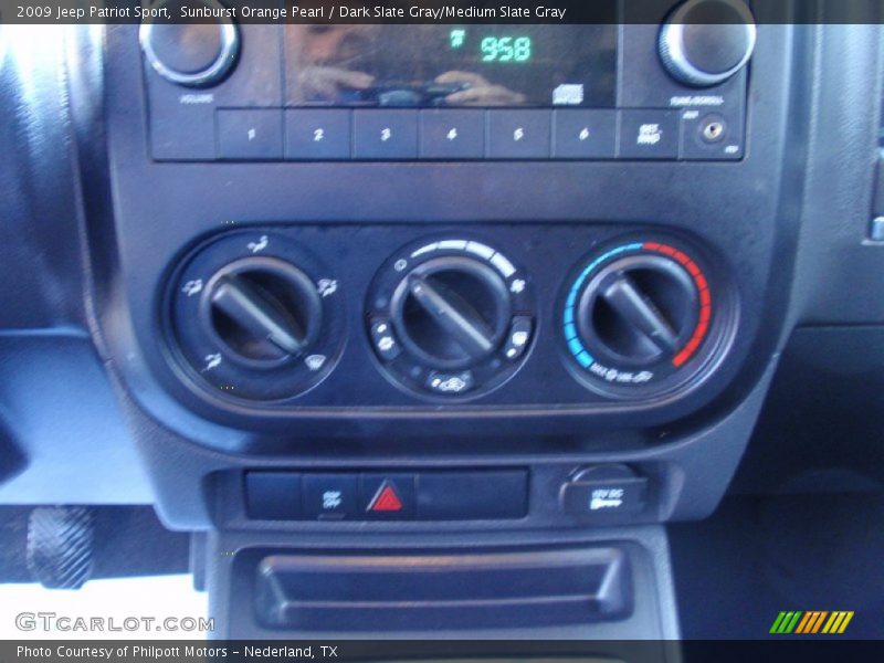 Sunburst Orange Pearl / Dark Slate Gray/Medium Slate Gray 2009 Jeep Patriot Sport