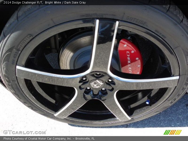 Bright White / Dark Slate Gray 2014 Dodge Challenger R/T