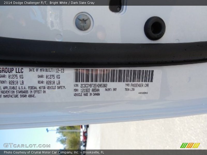 Bright White / Dark Slate Gray 2014 Dodge Challenger R/T