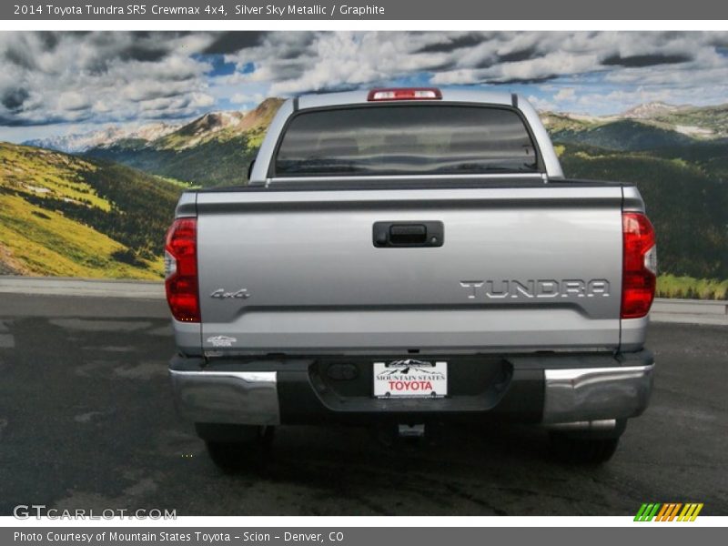Silver Sky Metallic / Graphite 2014 Toyota Tundra SR5 Crewmax 4x4