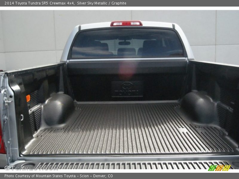 Silver Sky Metallic / Graphite 2014 Toyota Tundra SR5 Crewmax 4x4
