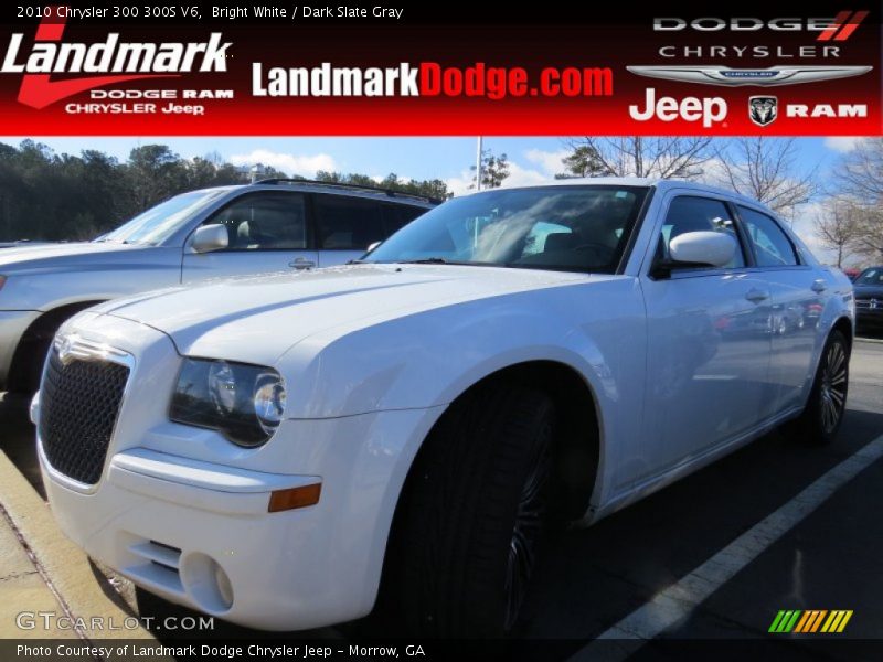 Bright White / Dark Slate Gray 2010 Chrysler 300 300S V6