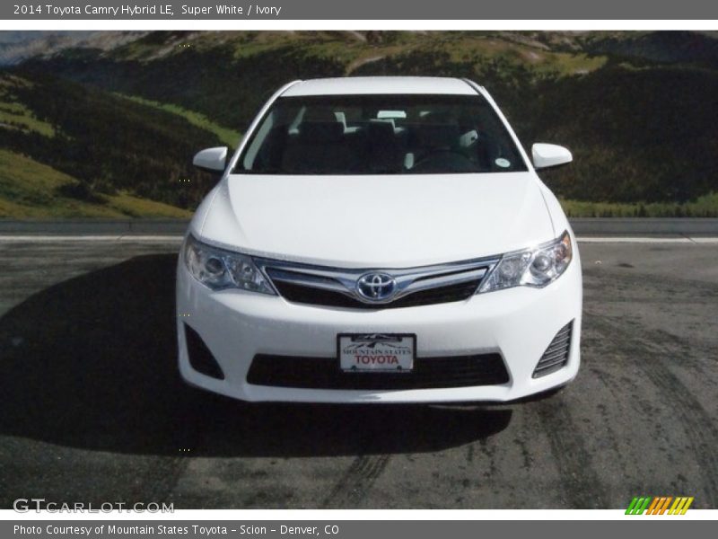 Super White / Ivory 2014 Toyota Camry Hybrid LE