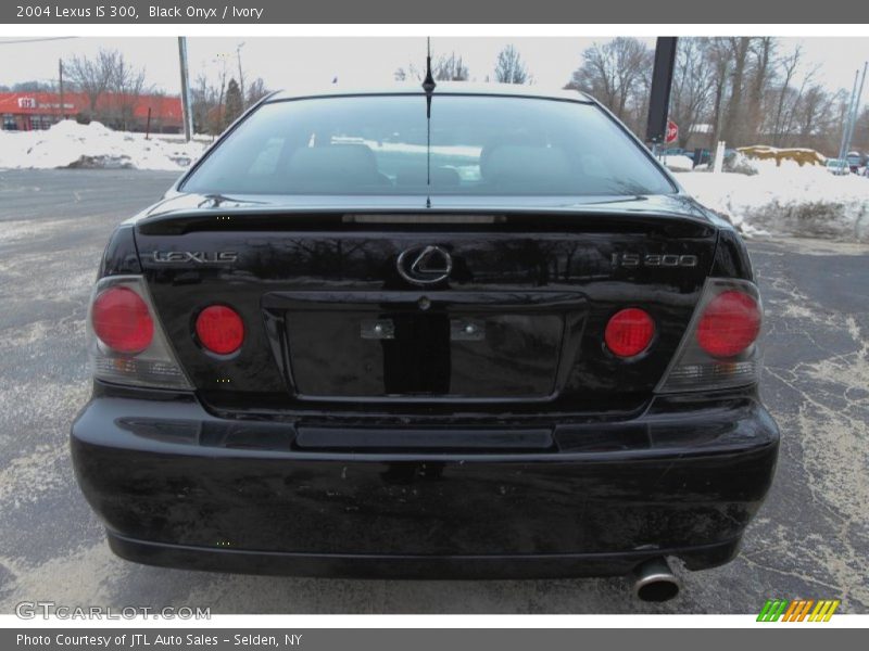 Black Onyx / Ivory 2004 Lexus IS 300