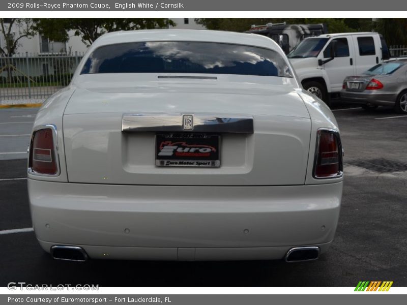 English White / Cornsilk 2009 Rolls-Royce Phantom Coupe