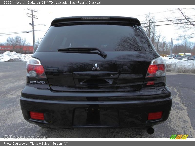 Labrador Black Pearl / Charcoal 2006 Mitsubishi Outlander SE 4WD