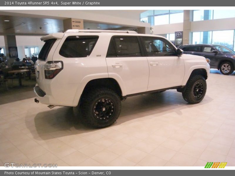 Super White / Graphite 2014 Toyota 4Runner SR5 4x4