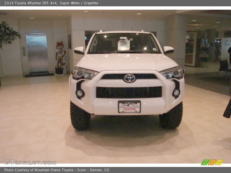 Super White / Graphite 2014 Toyota 4Runner SR5 4x4