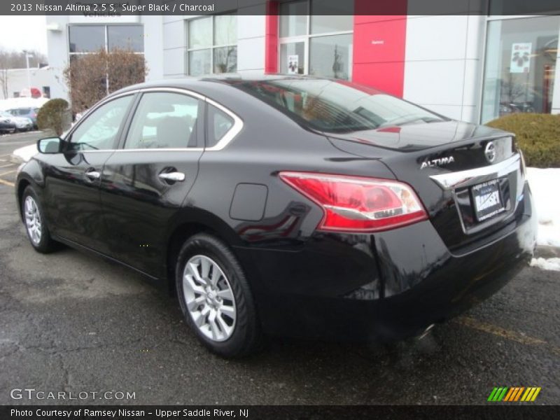 Super Black / Charcoal 2013 Nissan Altima 2.5 S