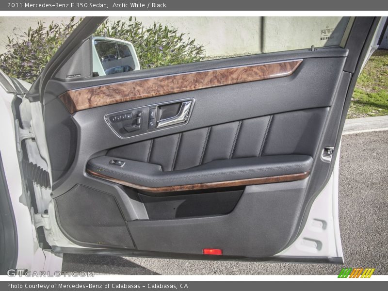 Arctic White / Black 2011 Mercedes-Benz E 350 Sedan
