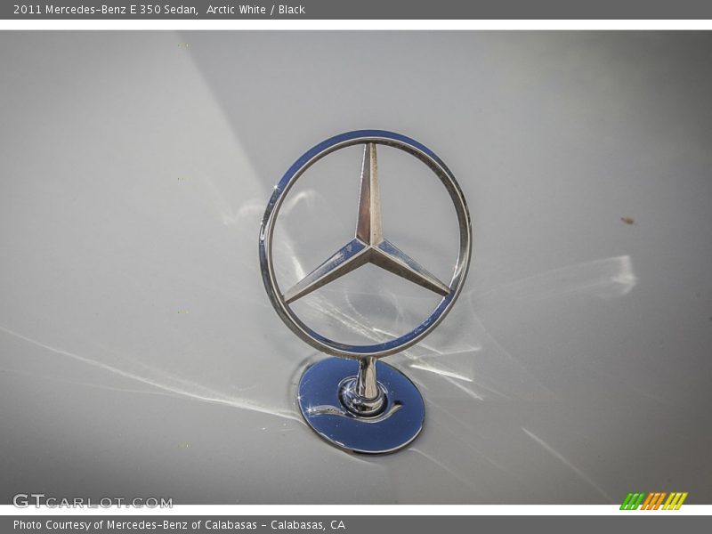 Arctic White / Black 2011 Mercedes-Benz E 350 Sedan