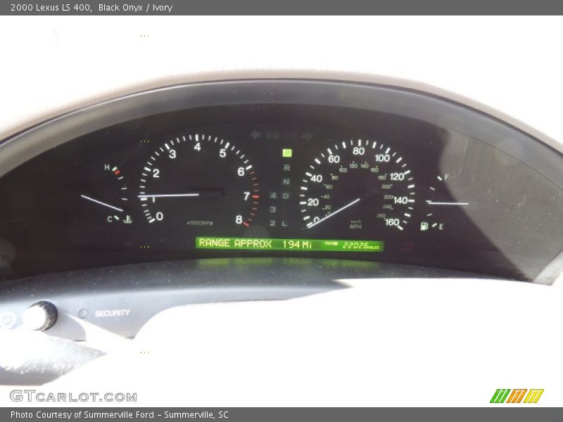 Black Onyx / Ivory 2000 Lexus LS 400