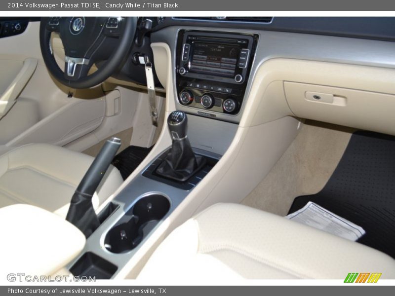 Candy White / Titan Black 2014 Volkswagen Passat TDI SE