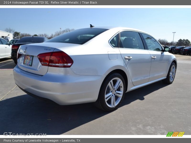 Reflex Silver Metallic / Titan Black 2014 Volkswagen Passat TDI SE