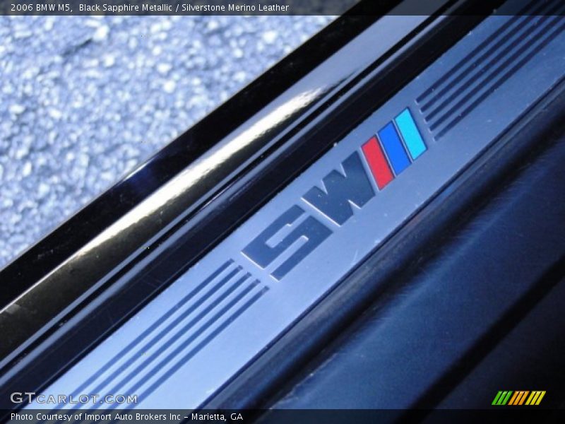 Black Sapphire Metallic / Silverstone Merino Leather 2006 BMW M5