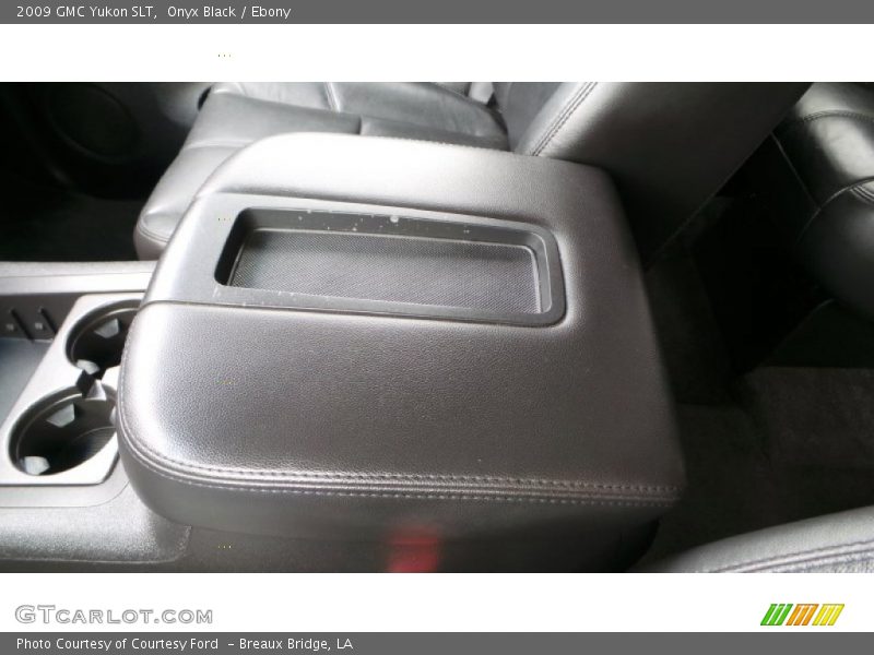 Onyx Black / Ebony 2009 GMC Yukon SLT
