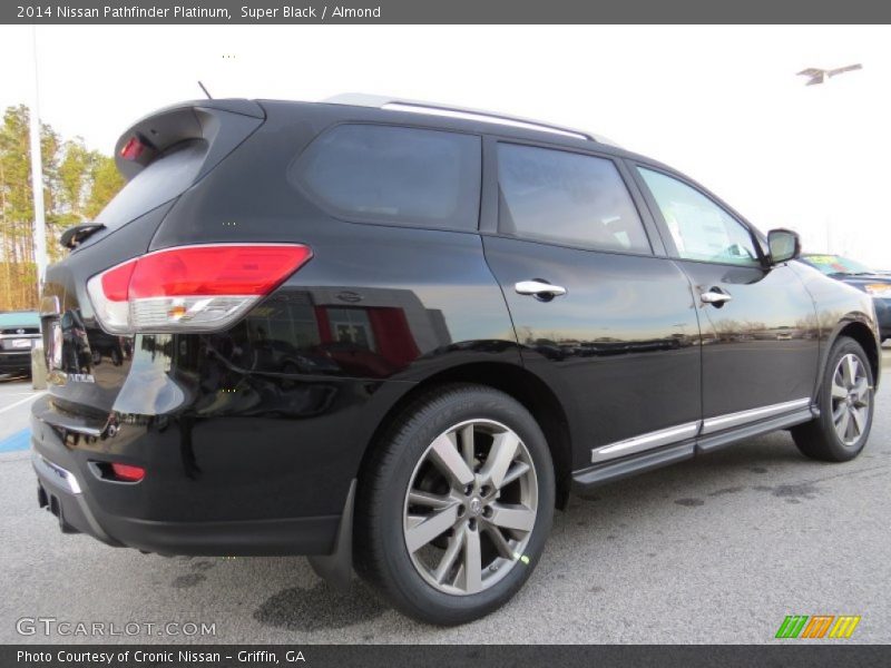 Super Black / Almond 2014 Nissan Pathfinder Platinum