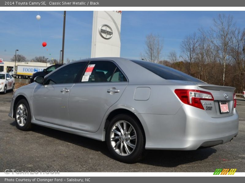 Classic Silver Metallic / Black 2014 Toyota Camry SE