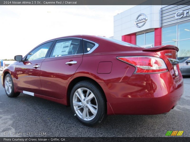 Cayenne Red / Charcoal 2014 Nissan Altima 2.5 SV