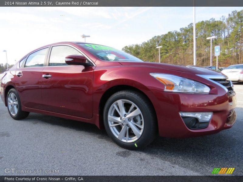 Cayenne Red / Charcoal 2014 Nissan Altima 2.5 SV